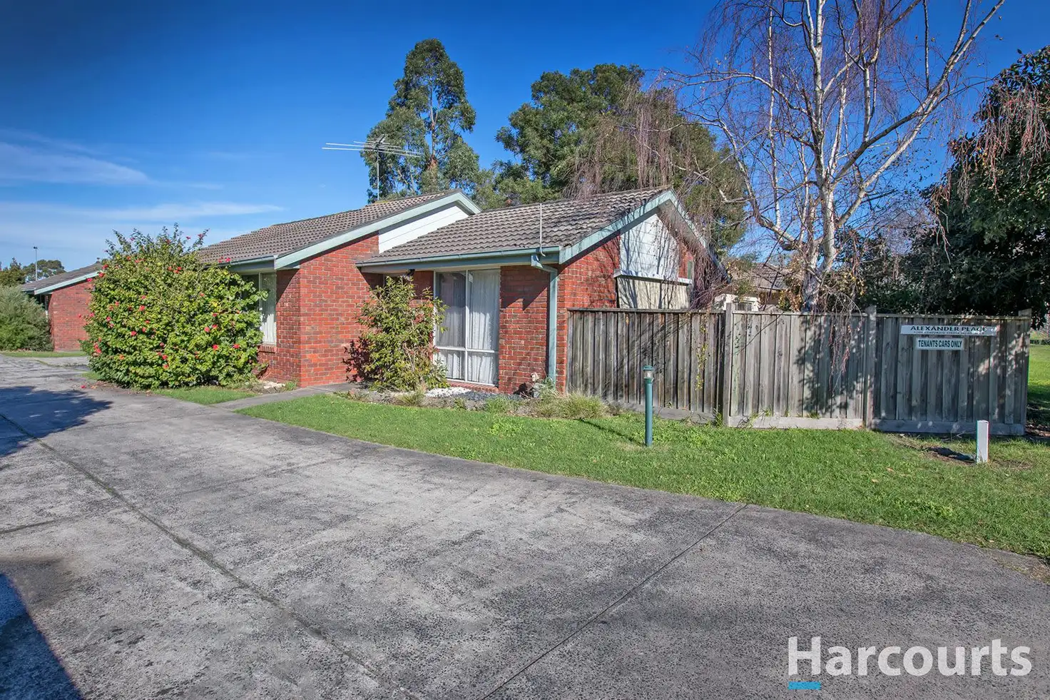 Main view of Homely unit listing, 1/4 Rogers Street, Pakenham VIC 3810