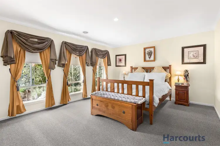 16 Kingfisher Court, Pakenham VIC 3810