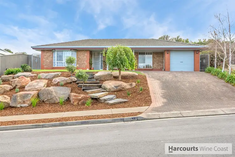 11 Fielders Way, Hallett Cove SA 5158