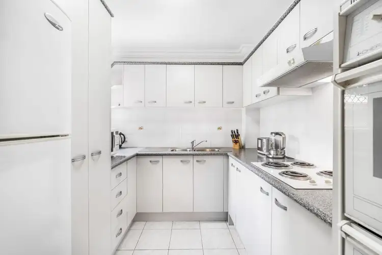 Fourth view of Homely unit listing, 2/31 Crown Street, Holland Park West QLD 4121