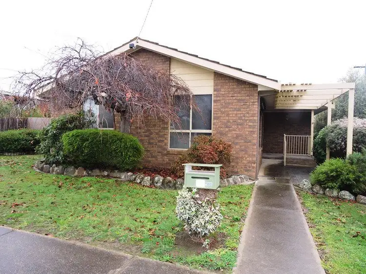 38 Hucker Street, Ararat VIC 3377