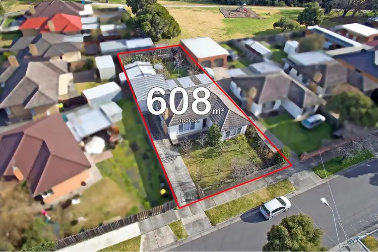 65 Mount View Road, Thomastown VIC 3074