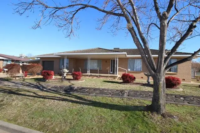 29 Hemet Crs, Cootamundra NSW 2590