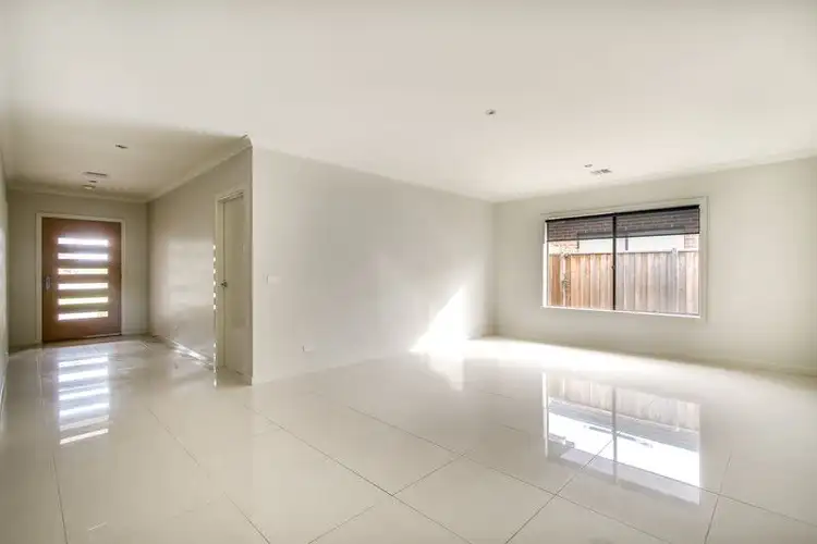 Seventh view of Homely house listing, 6 Verdell Street, Bairnsdale VIC 3875