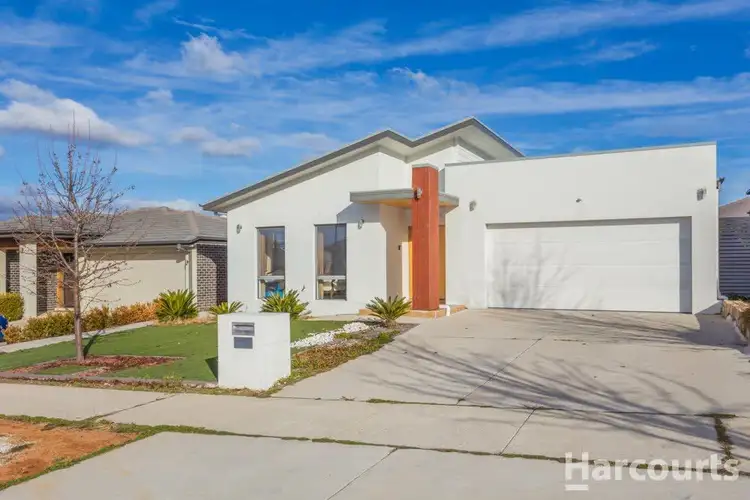 8 Ronald Walker Street, Casey ACT 2913