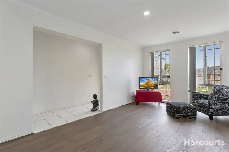 Fifth view of Homely house listing, 10 Carly Close, Narre Warren South VIC 3805