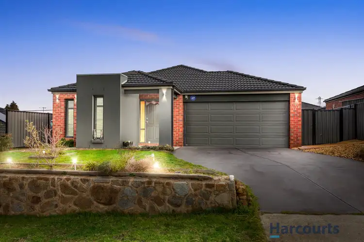 13 Half Moon Crescent, Pakenham VIC 3810