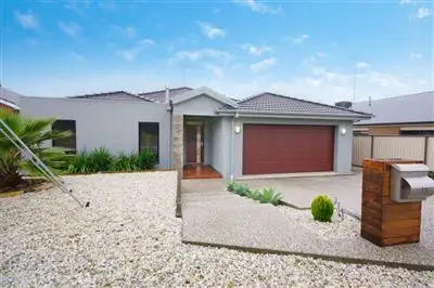 39 Shannahan Drive, Bell Park VIC 3215