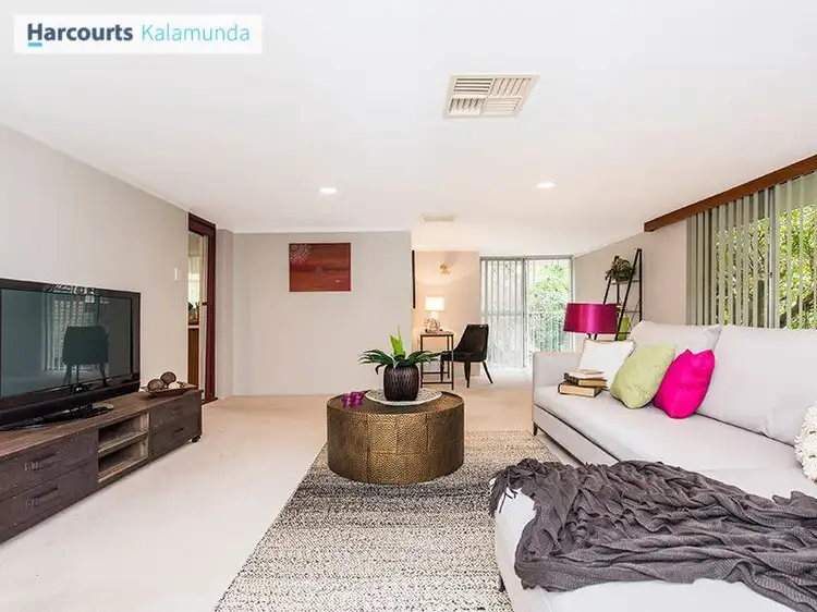 Third view of Homely house listing, 6 Shasta Grove, Lesmurdie WA 6076