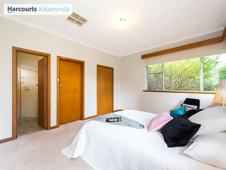 Fifth view of Homely house listing, 6 Shasta Grove, Lesmurdie WA 6076