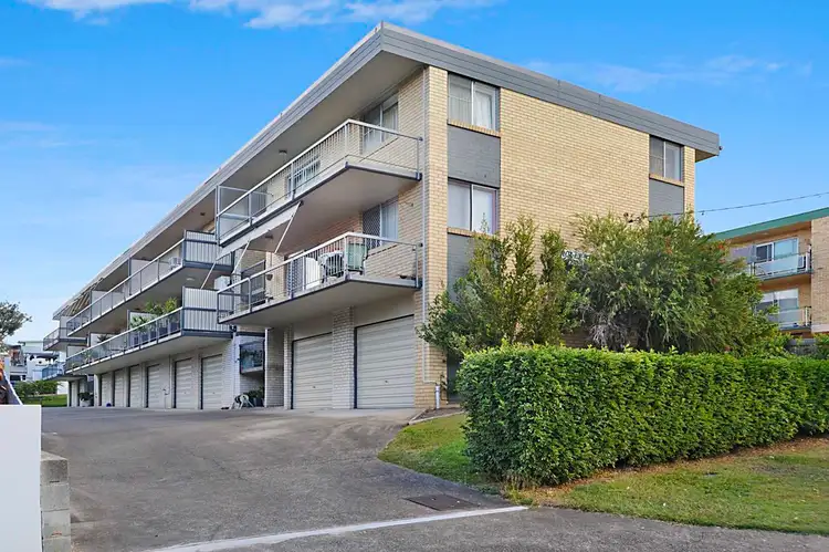 32 Julia Street
