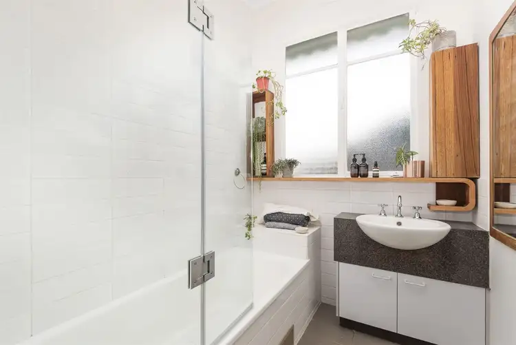 Fifth view of Homely house listing, 1/9 Oulton Crescent, Reservoir VIC 3073