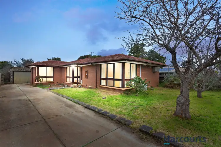 3 Cook Road, Melton South VIC 3338