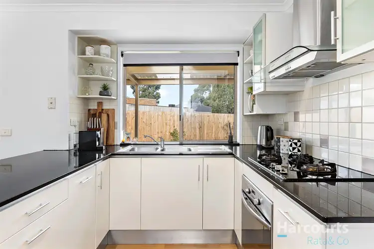 Fifth view of Homely house listing, 7 Stradella Close, Mill Park VIC 3082