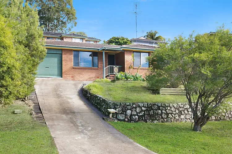 4 Taranaki Place, Macquarie Hills NSW 2285