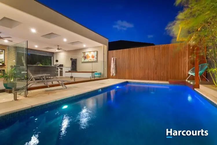 9 Burford Way, Cranbourne North VIC 3977