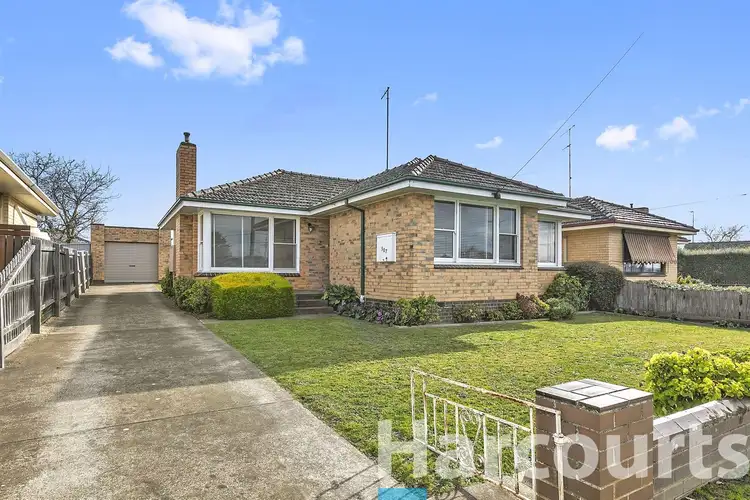 307 Forest Street, Wendouree VIC 3355