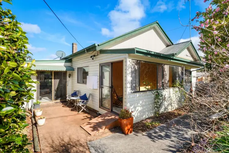 2 Barnett Avenue, Bundanoon NSW 2578