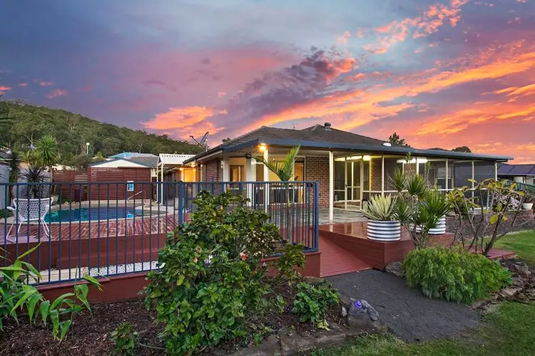 61 Turnbull Street, Fennell Bay NSW 2283