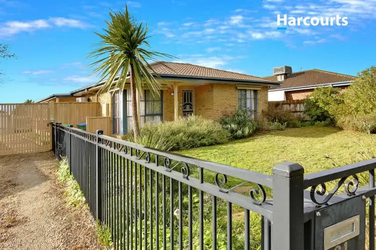 21 Cedar Drive, Hastings VIC 3915