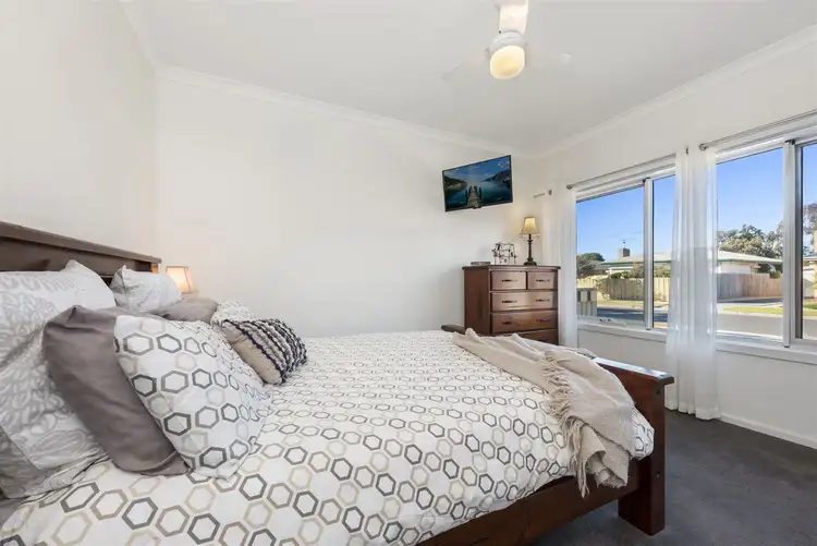 Fifth view of Homely unit listing, 1/32 Vistula Avenue, Bell Park VIC 3215