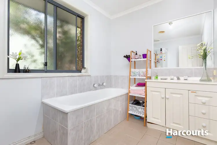 Fifth view of Homely house listing, 16 Euroa Avenue, Berwick VIC 3806