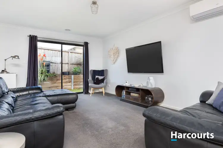 Fifth view of Homely house listing, 8 Carambola Place, Berwick VIC 3806
