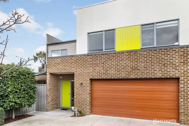 25 Bloom Avenue, Wantirna South VIC 3152