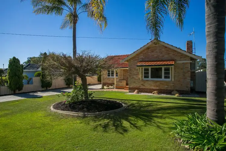 28 Lee Avenue, Hilton WA 6163