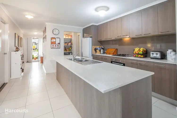 26 Ascot Gardens Drive, Delacombe VIC 3356
