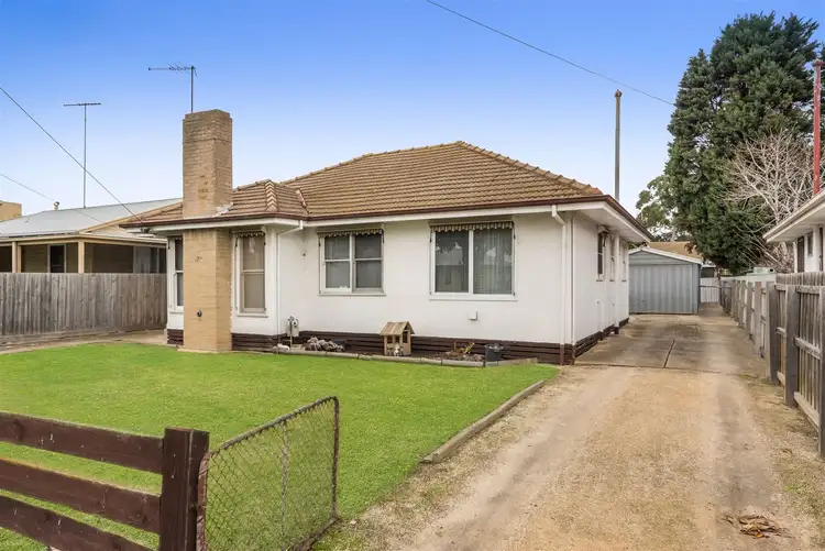 7 Swallow Crescent, Norlane VIC 3214