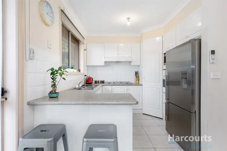 Third view of Homely unit listing, 32 Farnham Crescent, Mill Park VIC 3082