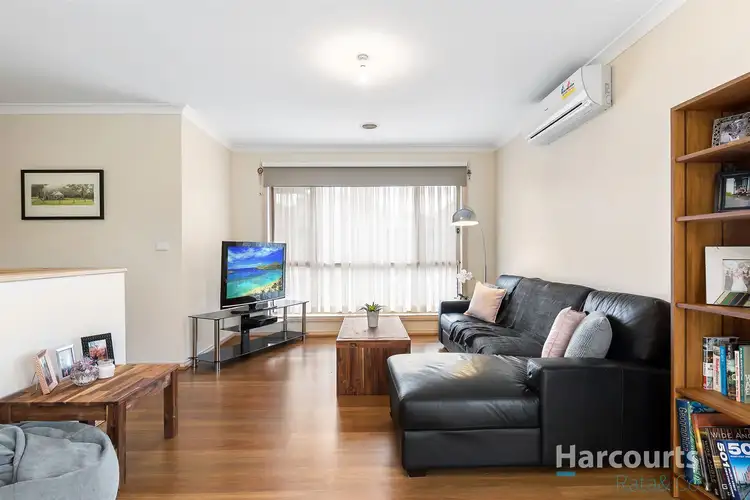Fourth view of Homely unit listing, 32 Farnham Crescent, Mill Park VIC 3082