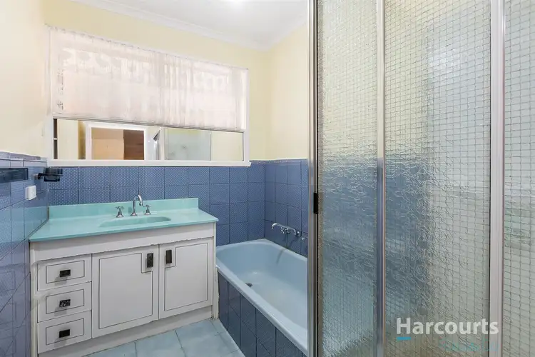 Sixth view of Homely house listing, 10 Delta Court, Thomastown VIC 3074