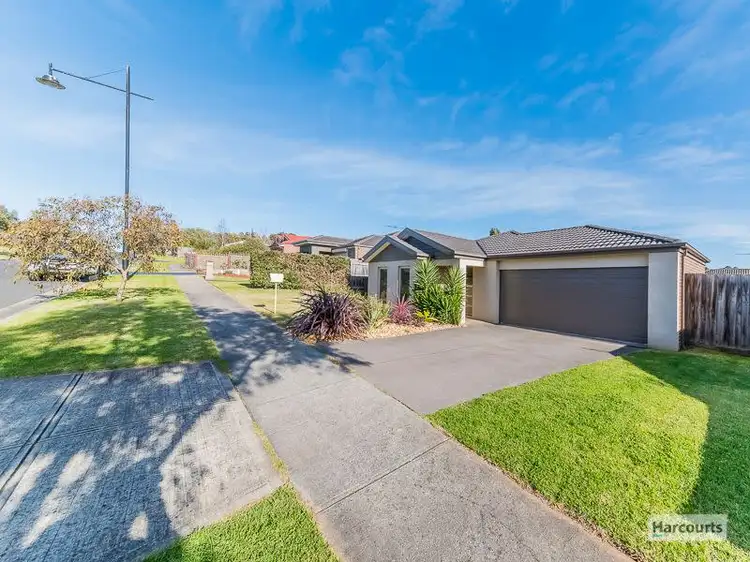 Second view of Homely house listing, 11 Rivendale Crescent, Drouin VIC 3818