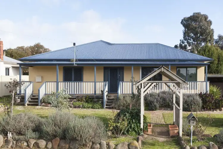 8-10 Hucker Street, Ararat VIC 3377