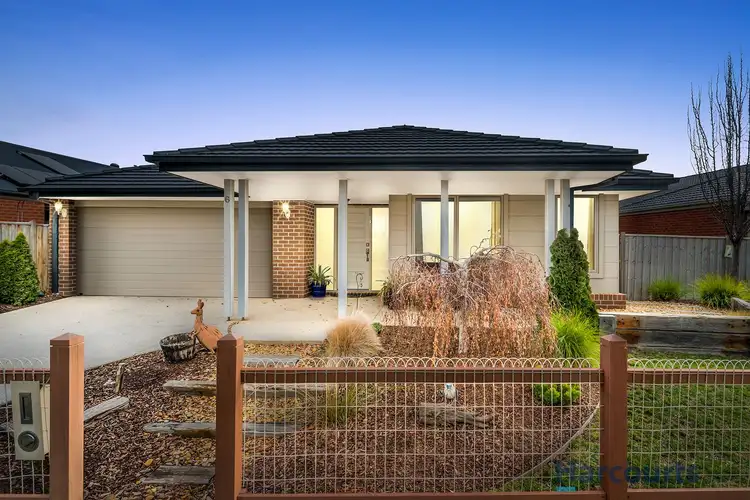6 Marong Ave, Eynesbury VIC 3338