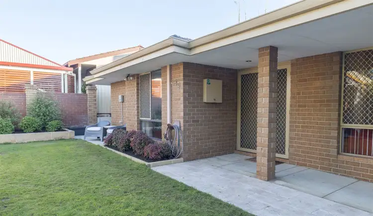 Second view of Homely house listing, 39 Ainslie Court, Kardinya WA 6163