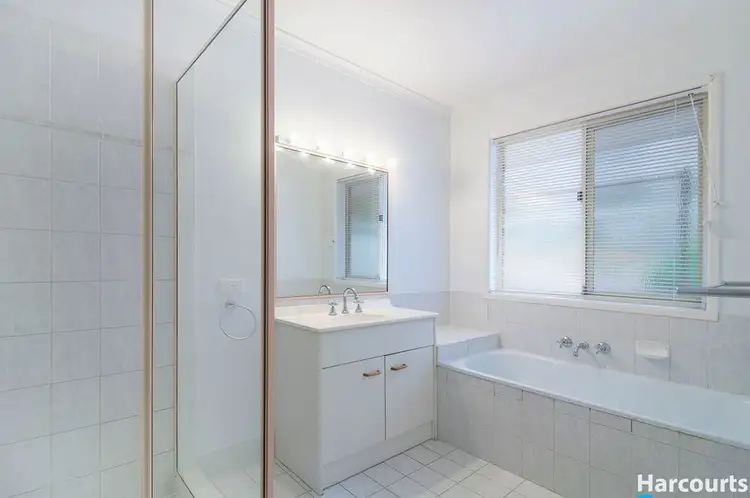 Sixth view of Homely house listing, 1 Spikes Court, Arundel QLD 4214