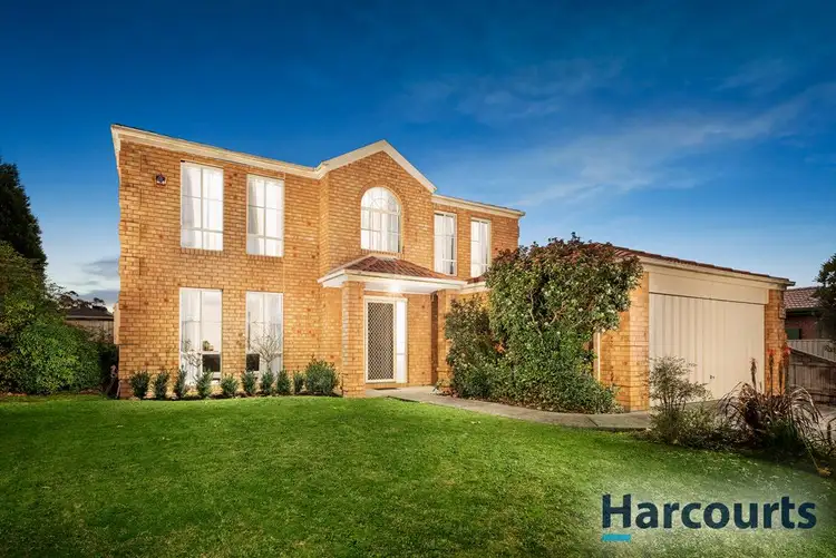 24 Mosman Close, Wantirna South VIC 3152