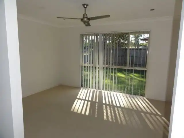 Seventh view of Homely house listing, 16 Outlook Court, Kallangur QLD 4503