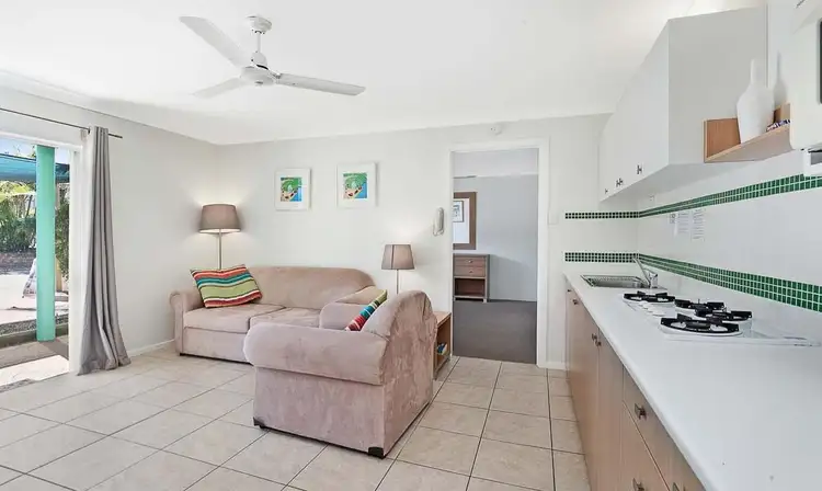 2/13-15 Ann Street, Torquay QLD 4655