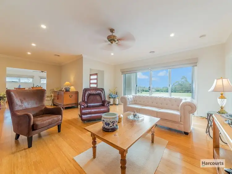 Fifth view of Homely house listing, 2B Massimo Court, Drouin VIC 3818