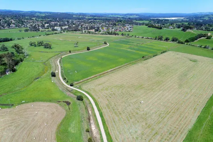 1495 Warburton Highway, Woori Yallock VIC 3139