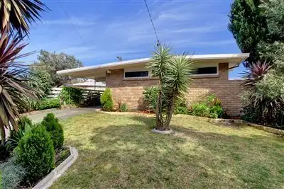 128 Foam Street, Rosebud VIC 3939