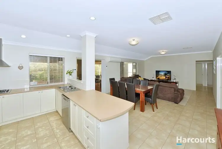 Seventh view of Homely house listing, 4 The Ridge, Halls Head WA 6210