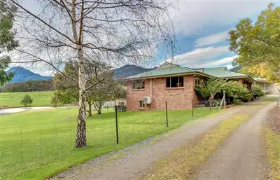 73 Gums Road, Mountain River TAS
