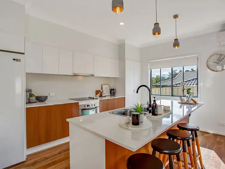 8 Laceflower Court, Reedy Creek QLD 4227
