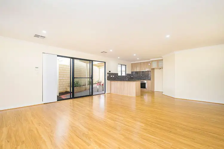 Fifth view of Homely house listing, 4/4 Sawle Road, Hamilton Hill WA 6163