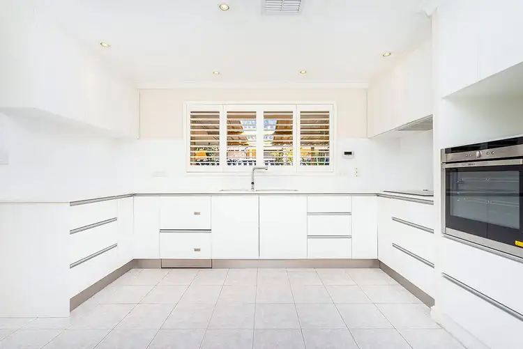 Fourth view of Homely house listing, 2 Carrello Circuit, Coogee WA 6166